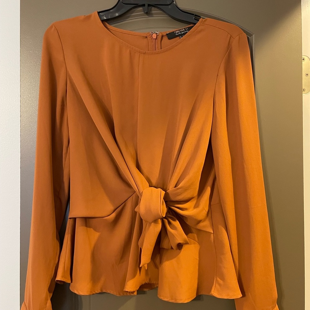 Forever 21 Contemporary Blouse